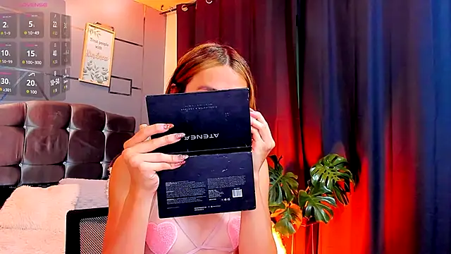 antonellastar24  online show from 12/03/25, 03:11