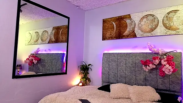 antonellastar24  online show from 10/10/25, 08:31