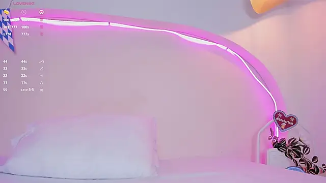 sweetluu  online show from 09/27/25, 03:40