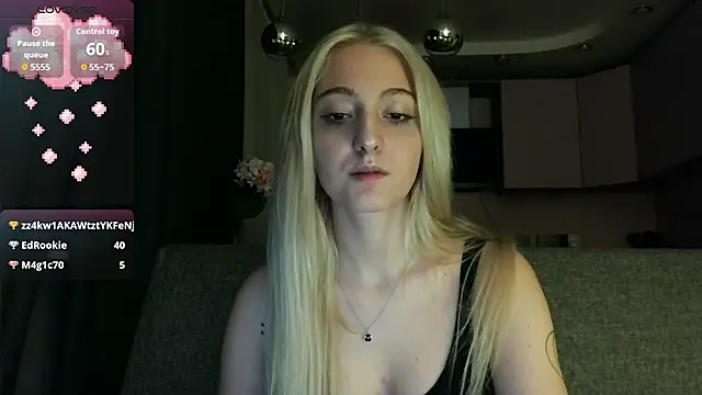 white liillyy online show from 09/18/25, 11:19