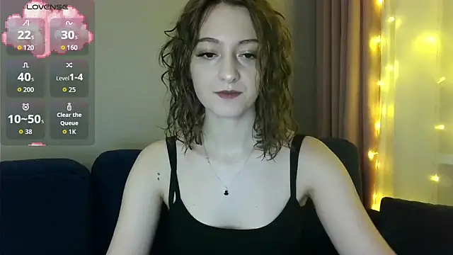 white liillyy online show from 12/21/25, 10:10