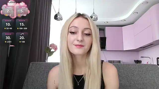 white liillyy online show from 09/13/25, 12:16