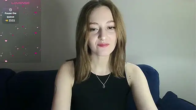 white liillyy online show from 02/10/26, 07:24