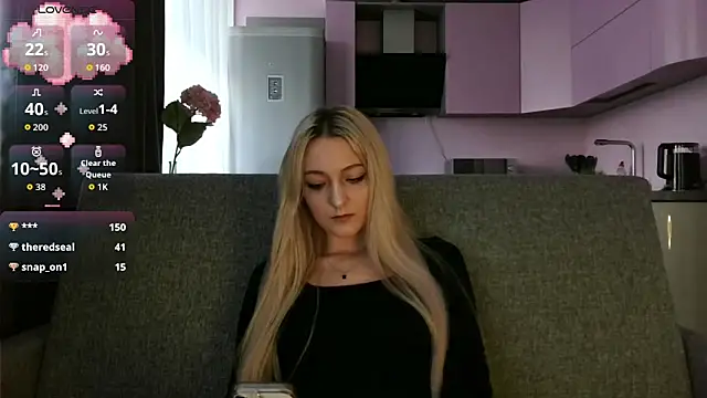 white liillyy online show from 09/11/25, 04:07