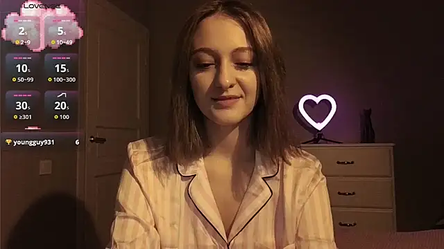 white liillyy online show from 11/10/25, 09:42