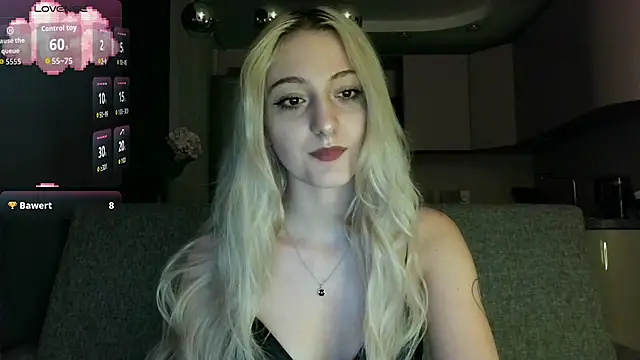 white liillyy online show from 09/09/25, 09:57