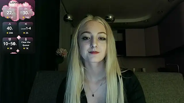 white liillyy online show from 09/19/25, 11:53