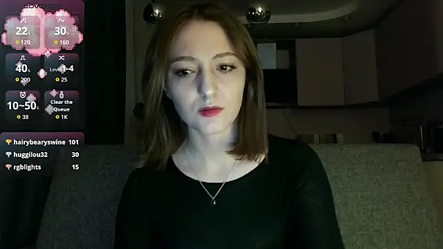 white liillyy online show from 10/30/25, 09:33