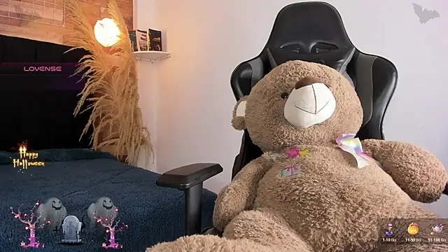 Emily brown04 online show from 10/28/25, 01:21