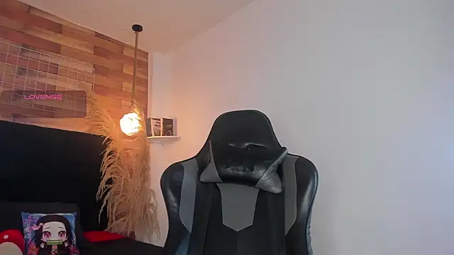 Emily brown04 online show from 10/24/25, 01:10