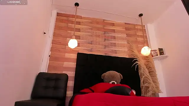 Emily brown04 online show from 12/18/25, 11:14