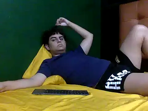 Snapshot of Thiagoforyou chatting on 10/04/25, 07:10 Thiagoforyou online show from 10/04/25, 07:10