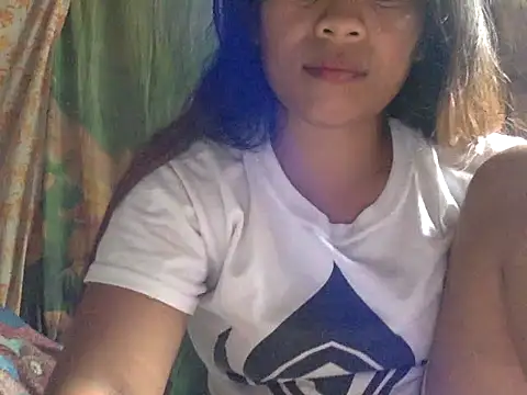 precious lyn online show from 10/17/25, 03:32