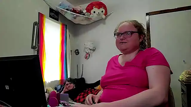 KadiSparkle online show from 05/05/26, 10:46