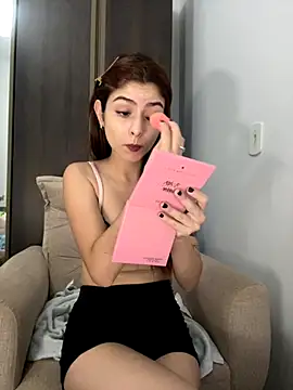 MarianaNinfa online show from 11/07/25, 10:46