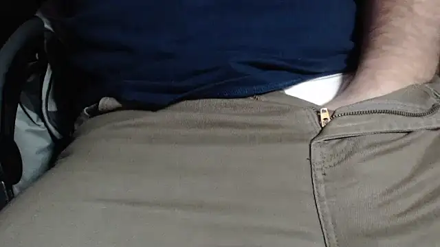 Snapshot of whitewagonsuck chatting on 02/16/26, 11:46 whitewagonsuck online show from 02/16/26, 11:46