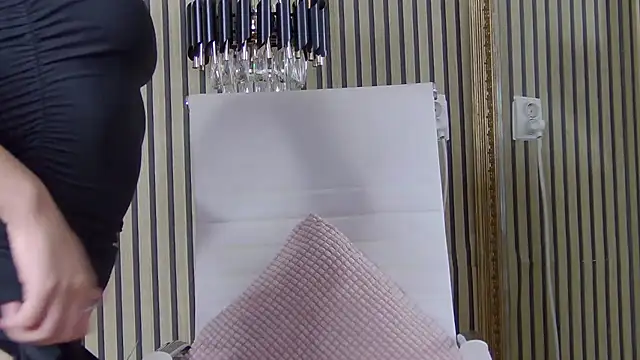 Snapshot of LunaHart chatting on 09/20/25, 04:39 LunaHart online show from 09/20/25, 04:39