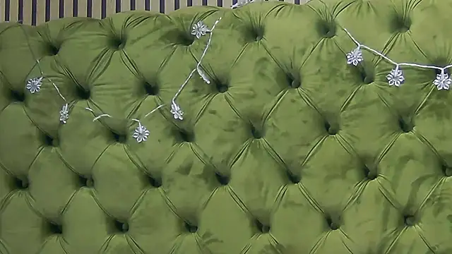 LunaHart online show from 01/15/26, 01:47