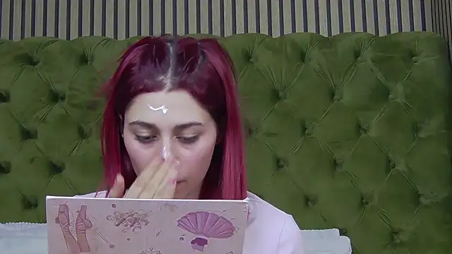 LunaHart online show from 02/04/26, 12:33