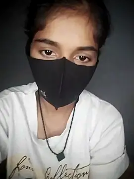 Snapshot of Sexey-Puja chatting on 09/26/25, 03:02 Sexey-Puja online show from 09/26/25, 03:02
