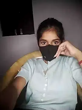 Snapshot of Sexey-Puja chatting on 10/08/25, 03:46 Sexey-Puja online show from 10/08/25, 03:46