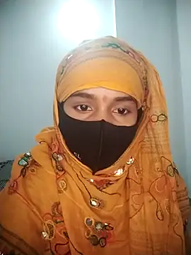 Snapshot of Sexey-Puja chatting on 09/24/25, 02:51 Sexey-Puja online show from 09/24/25, 02:51