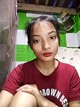 Snapshot of tdtd98 chatting on 10/21/25, 04:12 tdtd98 online show from 10/21/25, 04:12