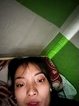 Snapshot of tdtd98 chatting on 11/11/25, 08:53 tdtd98 online show from 11/11/25, 08:53