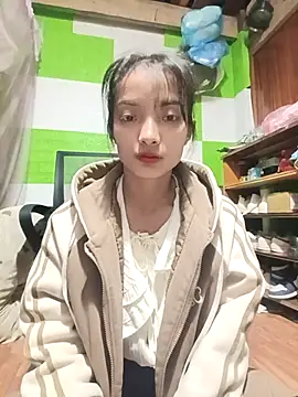 Snapshot of tdtd98 chatting on 11/02/25, 04:34 tdtd98 online show from 11/02/25, 04:34