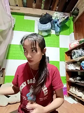 Snapshot of tdtd98 chatting on 11/18/25, 05:00 tdtd98 online show from 11/18/25, 05:00