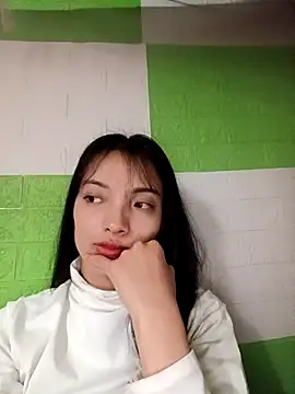 Snapshot of tdtd98 chatting on 11/04/25, 03:43 tdtd98 online show from 11/04/25, 03:43