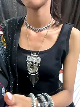 Snapshot of Desire_Zoya chatting on 09/23/25, 03:08 Desire Zoya online show from 09/23/25, 03:08