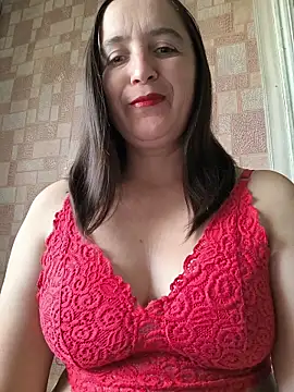 Snapshot of EvelinCutex chatting on 10/15/25, 11:07 EvelinCutex online show from 10/15/25, 11:07