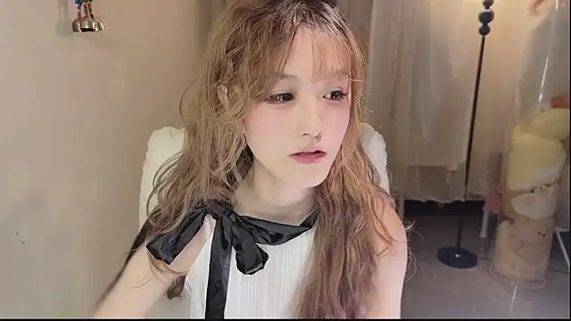 FuFu-puff online show from 11/02/25, 01:16