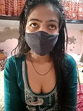 Snapshot of Paakhi-Singh chatting on 01/13/26, 04:49 Paakhi-Singh online show from 01/13/26, 04:49