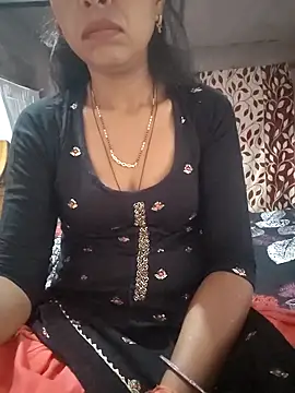 Snapshot of Paakhi-Singh chatting on 05/02/26, 04:28 Paakhi-Singh online show from 05/02/26, 04:28
