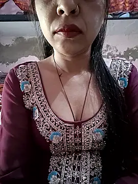 Snapshot of Paakhi-Singh chatting on 12/20/25, 06:38 Paakhi-Singh online show from 12/20/25, 06:38