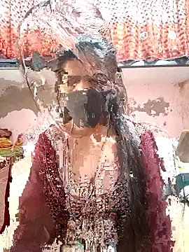 Snapshot of Paakhi-Singh chatting on 11/08/25, 07:34 Paakhi-Singh online show from 11/08/25, 07:34