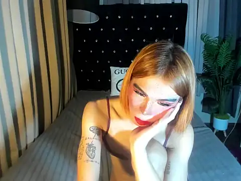 samantha fox8 online show from 10/11/25, 03:35