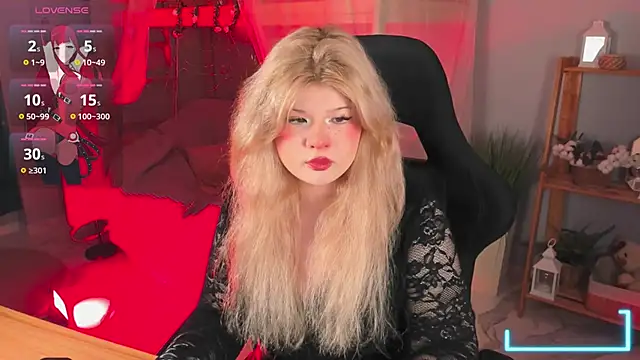 LilithNelson online show from 11/24/25, 11:49