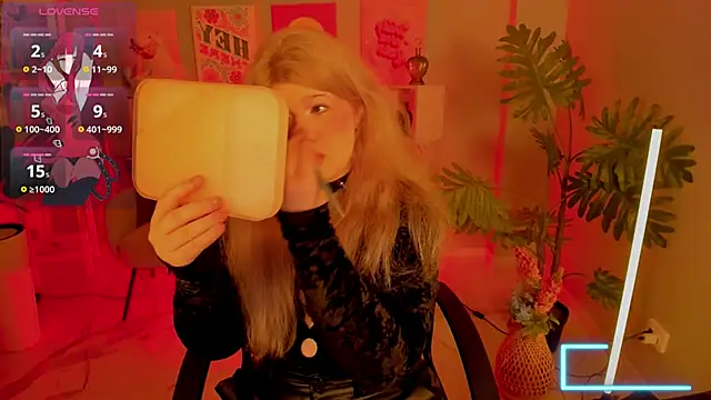 LilithNelson online show from 12/02/25, 09:05