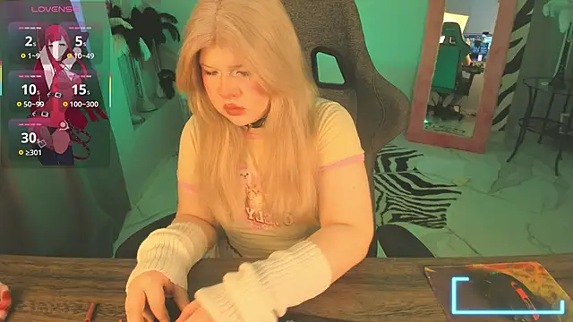 LilithNelson online show from 12/15/25, 07:25