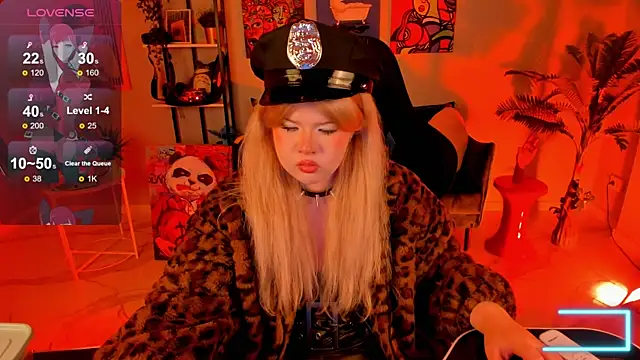 Snapshot of LilithNelson chatting on 09/13/25, 12:43 LilithNelson online show from 09/13/25, 12:43