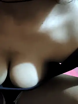 RAYI Queen 2 online show from 03/18/26, 01:02