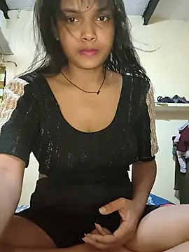 RAYI Queen 2 online show from 04/25/26, 07:22