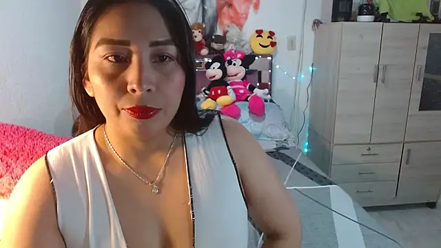Mariajose202 online show from 10/31/25, 10:56