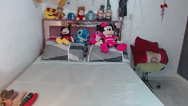 Mariajose202 online show from 02/16/26, 12:04