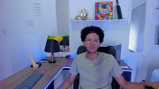 DEAMOL online show from 11/18/25, 06:44