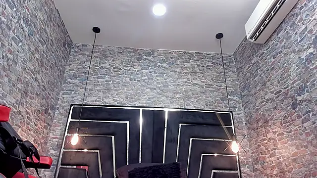 WILD FIREE  online show from 03/23/26, 08:08