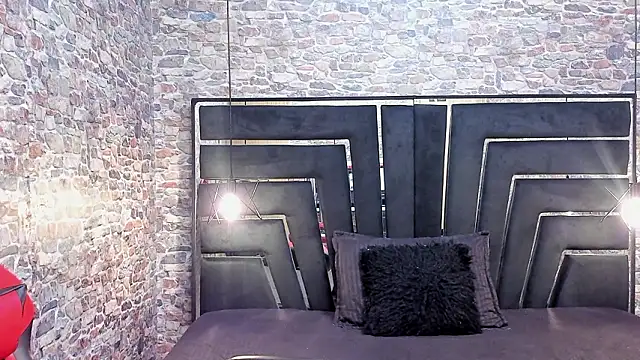 WILD FIREE  online show from 02/07/26, 07:44